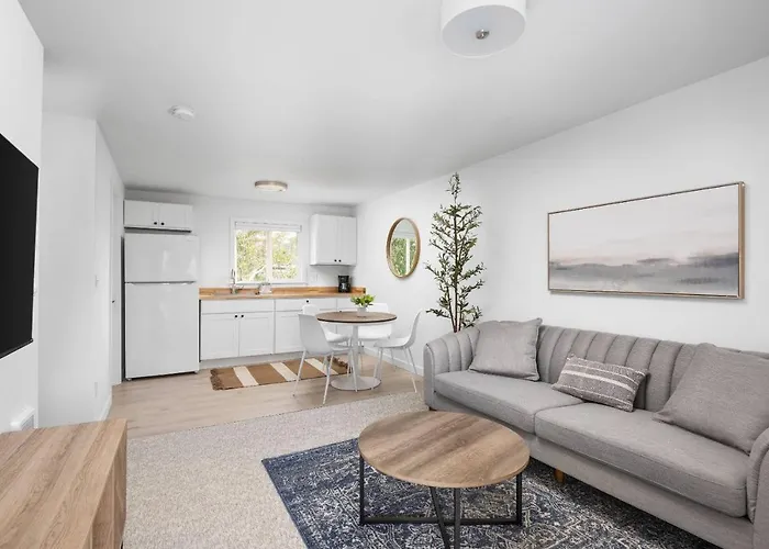 Inn At Rockaway Beach Unit 8